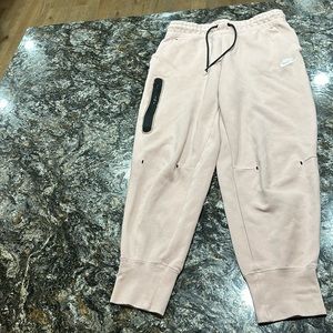 Nike Tech Sweatpants